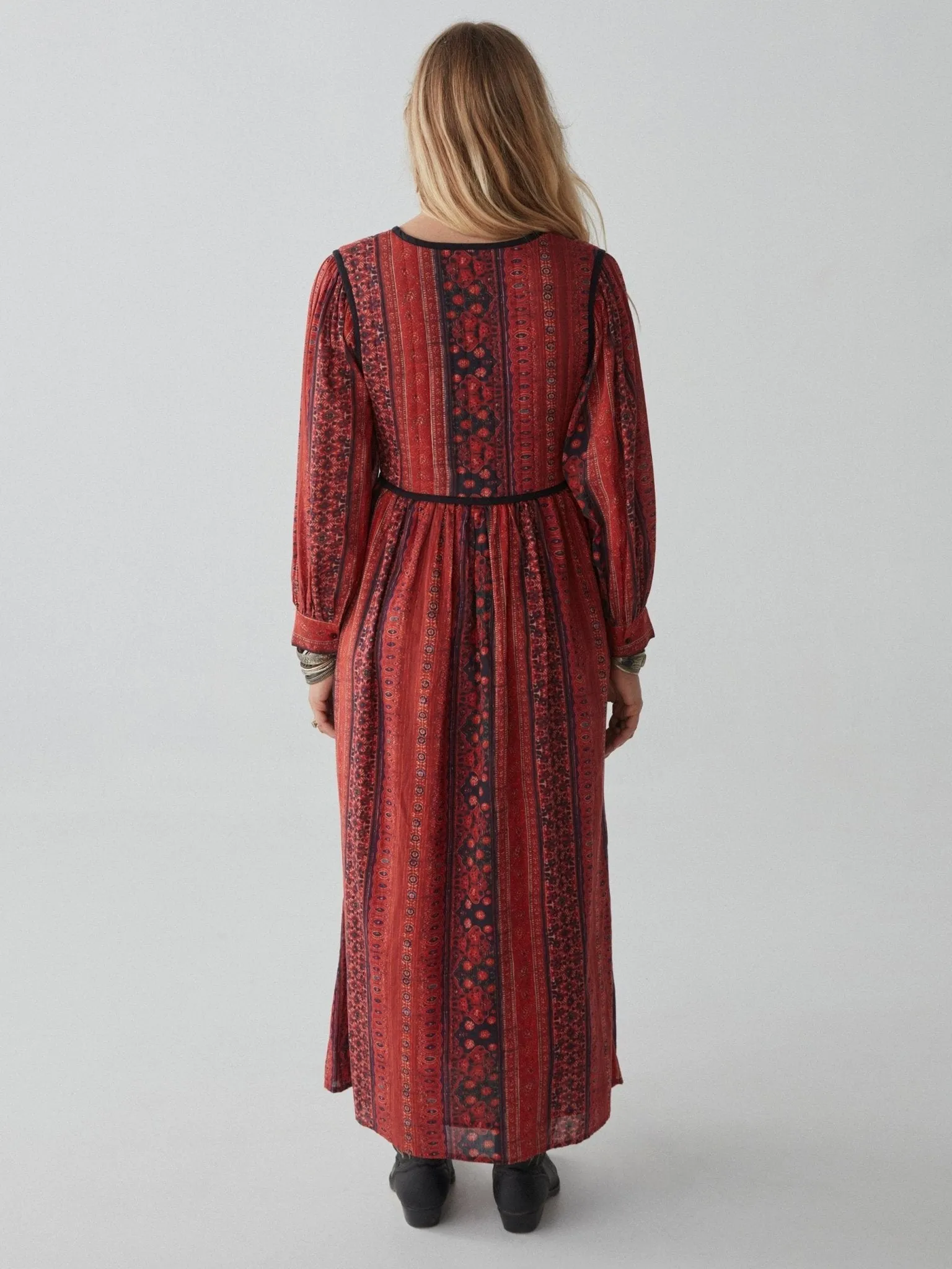 Dalida Dress- Chez Castel